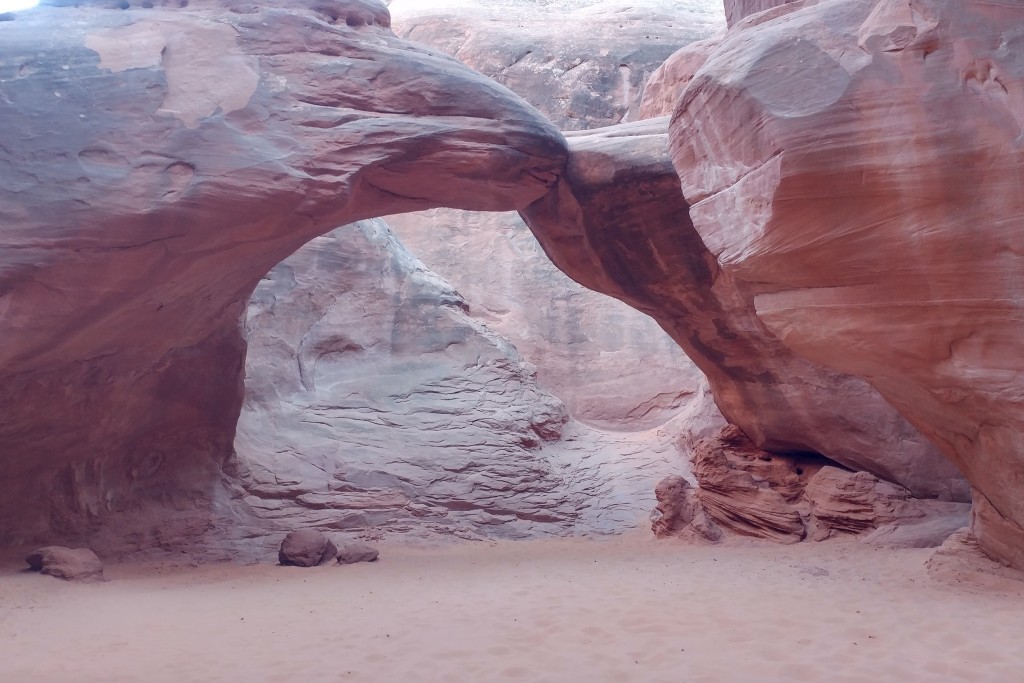 Sand Dune Arch